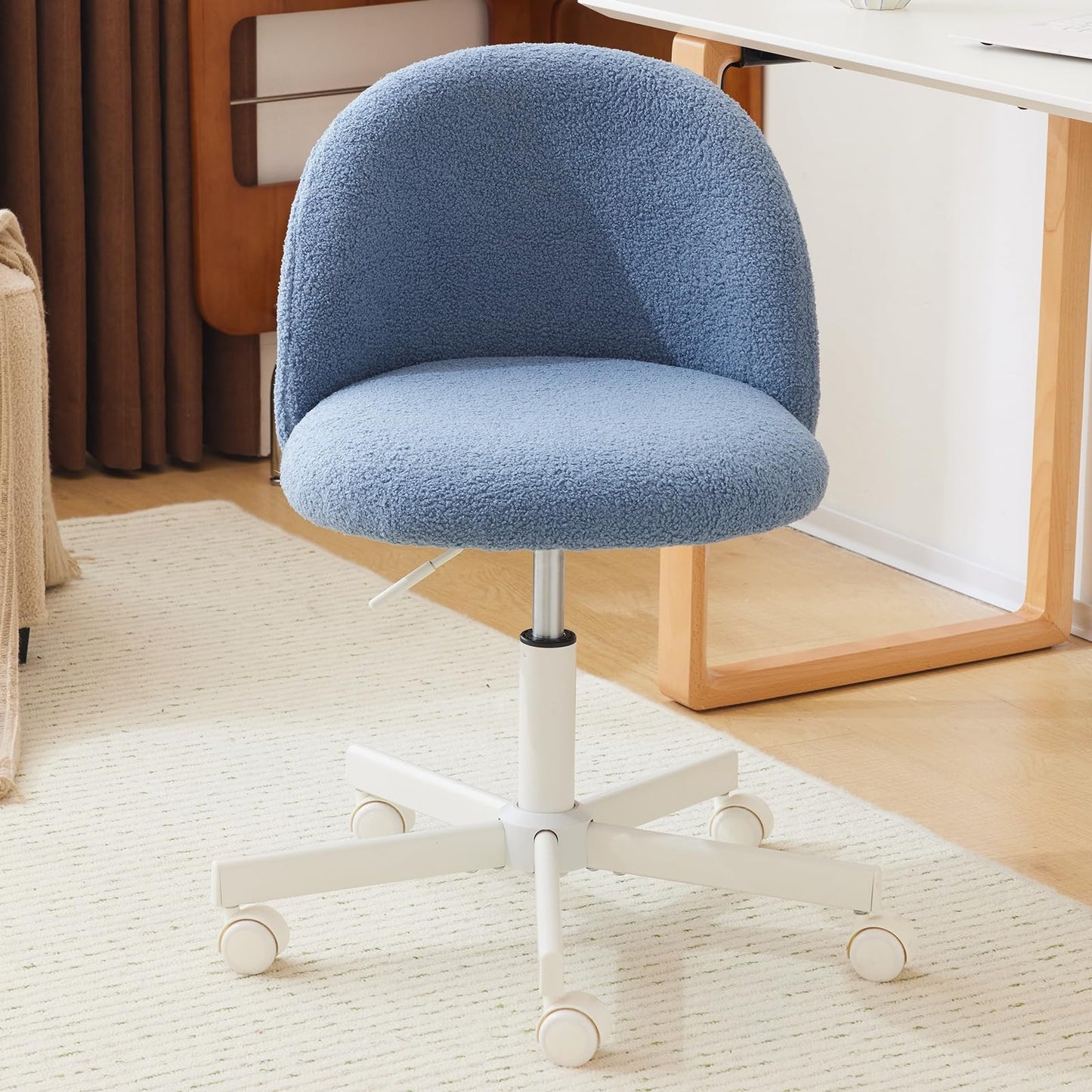 VINGLI Modern Teddy Fluffy Small Office Chair,Cute Desk Chair with Wheels,Gold Base\u002FStuds, Comfy Armless Swivel Vanity Task Chair, Nail Tech Chair for Bedroom,Small Space