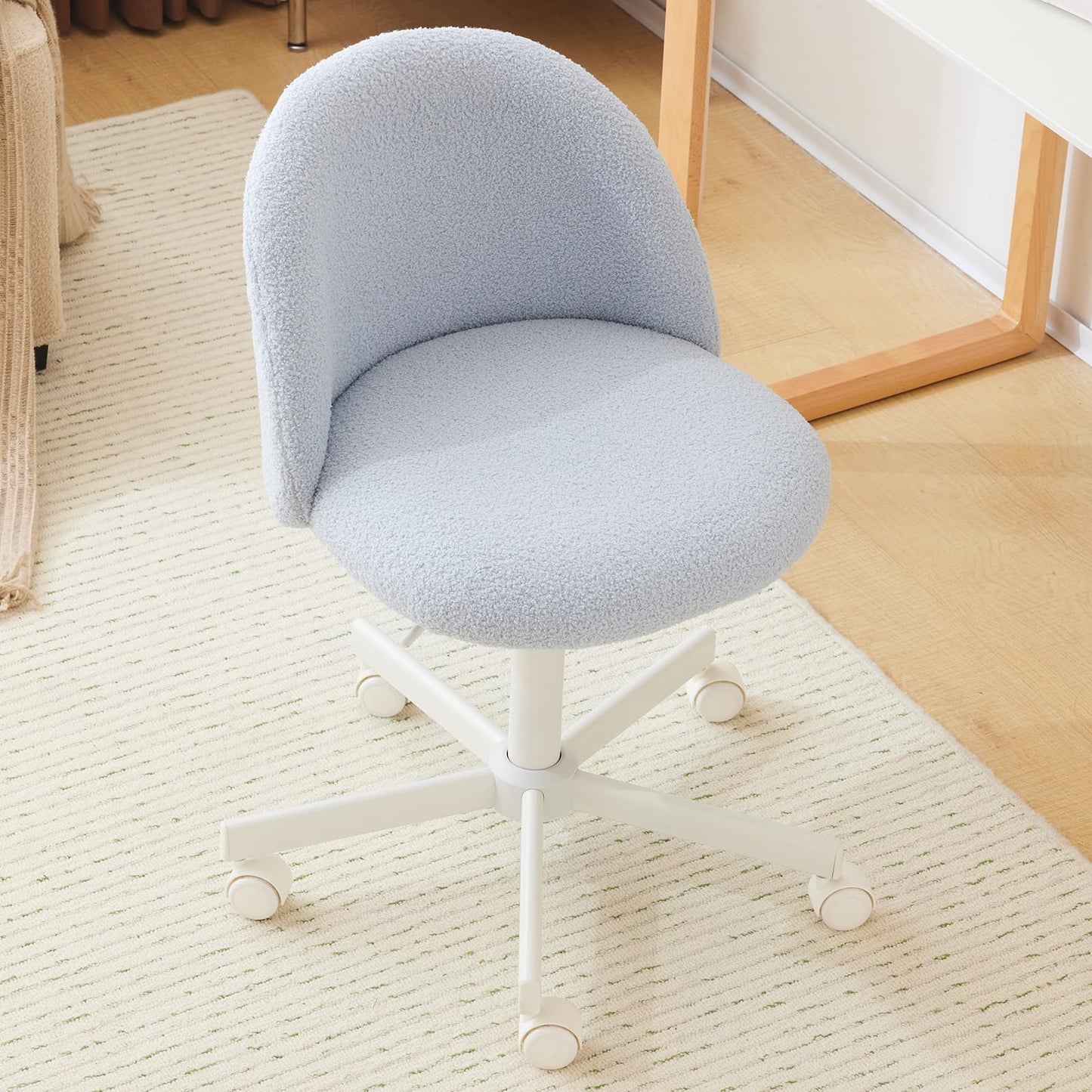 VINGLI Modern Teddy Fluffy Small Office Chair,Cute Desk Chair with Wheels,Gold Base\u002FStuds, Comfy Armless Swivel Vanity Task Chair, Nail Tech Chair for Bedroom,Small Space